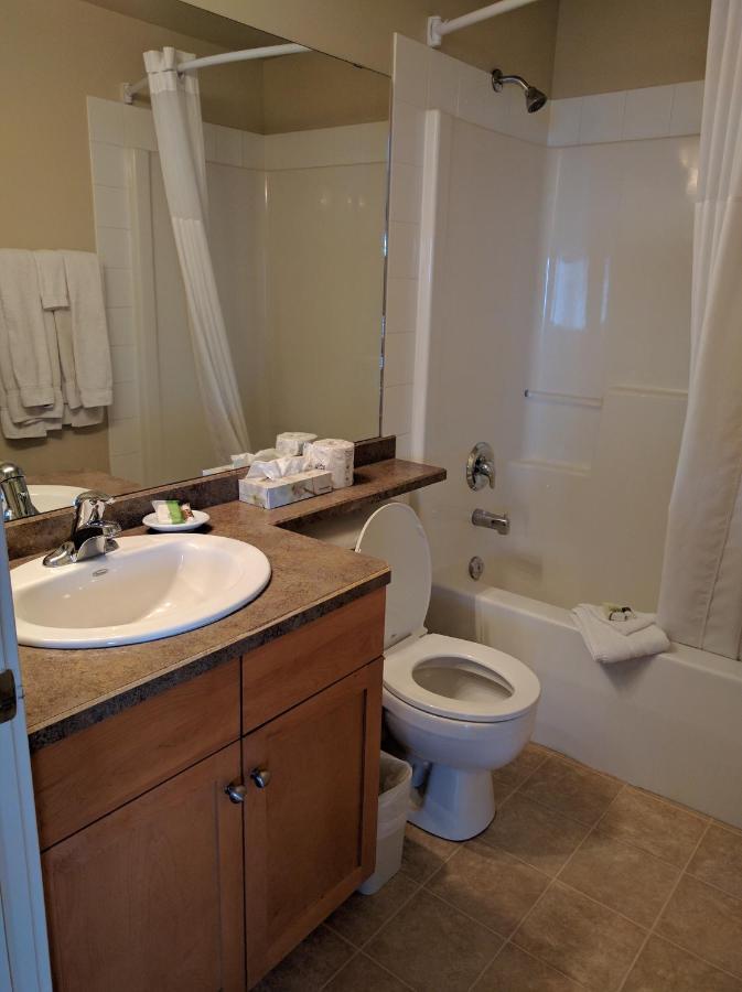 Clearwater Residence Hotel Timberlea Fort Mcmurray Dış mekan fotoğraf